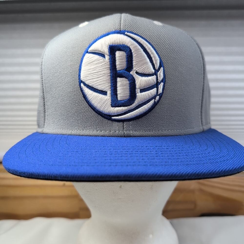 Mitchell & Ness NBA Brooklyn Nets Grey & Blue Snapback Hat Cap